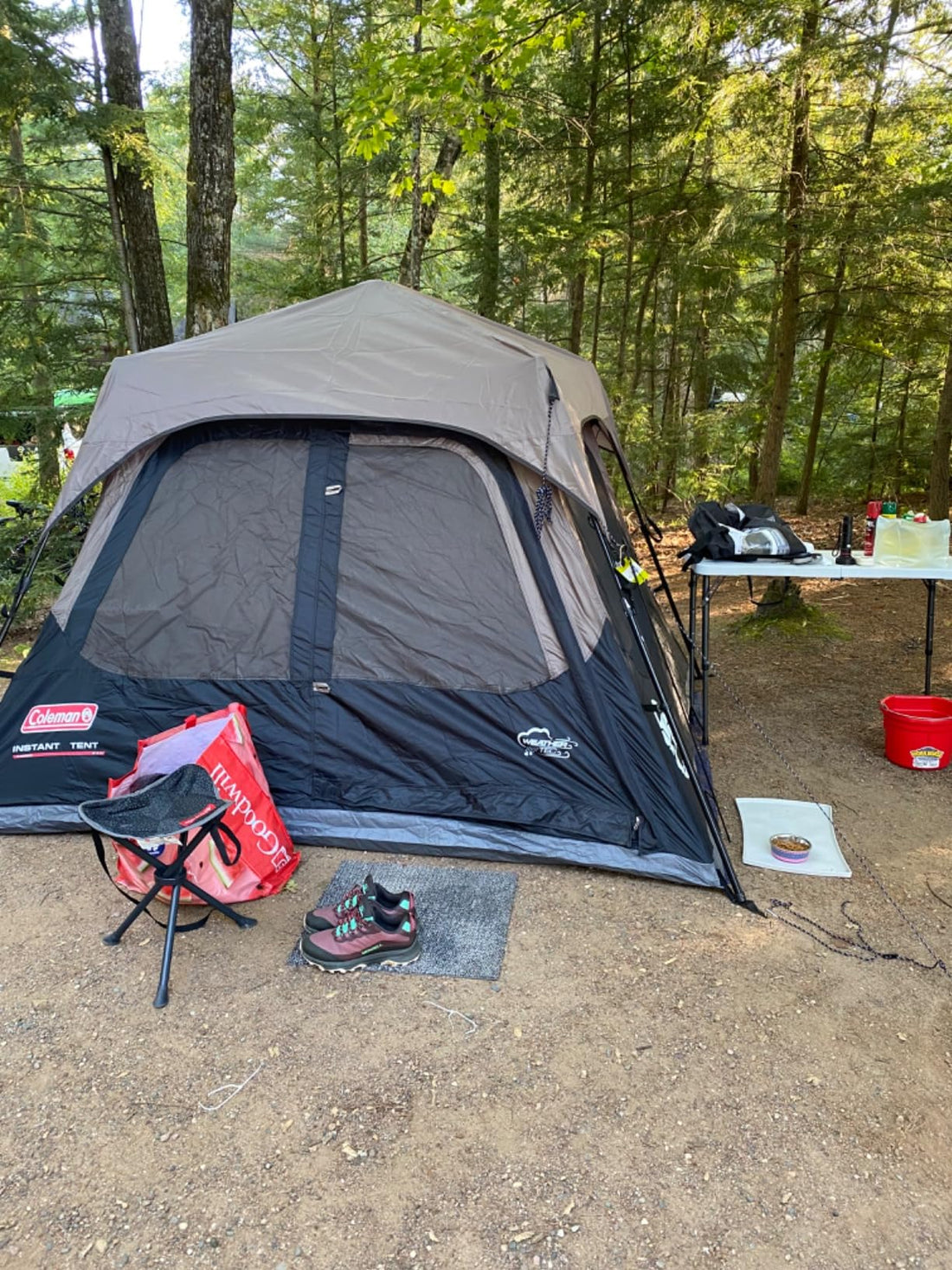 Portable 4-Person Camping Tent | Quick Setup | Wind & Waterproof | Lightweight & Durable | Perfect for Hiking & Outdoor Adventures