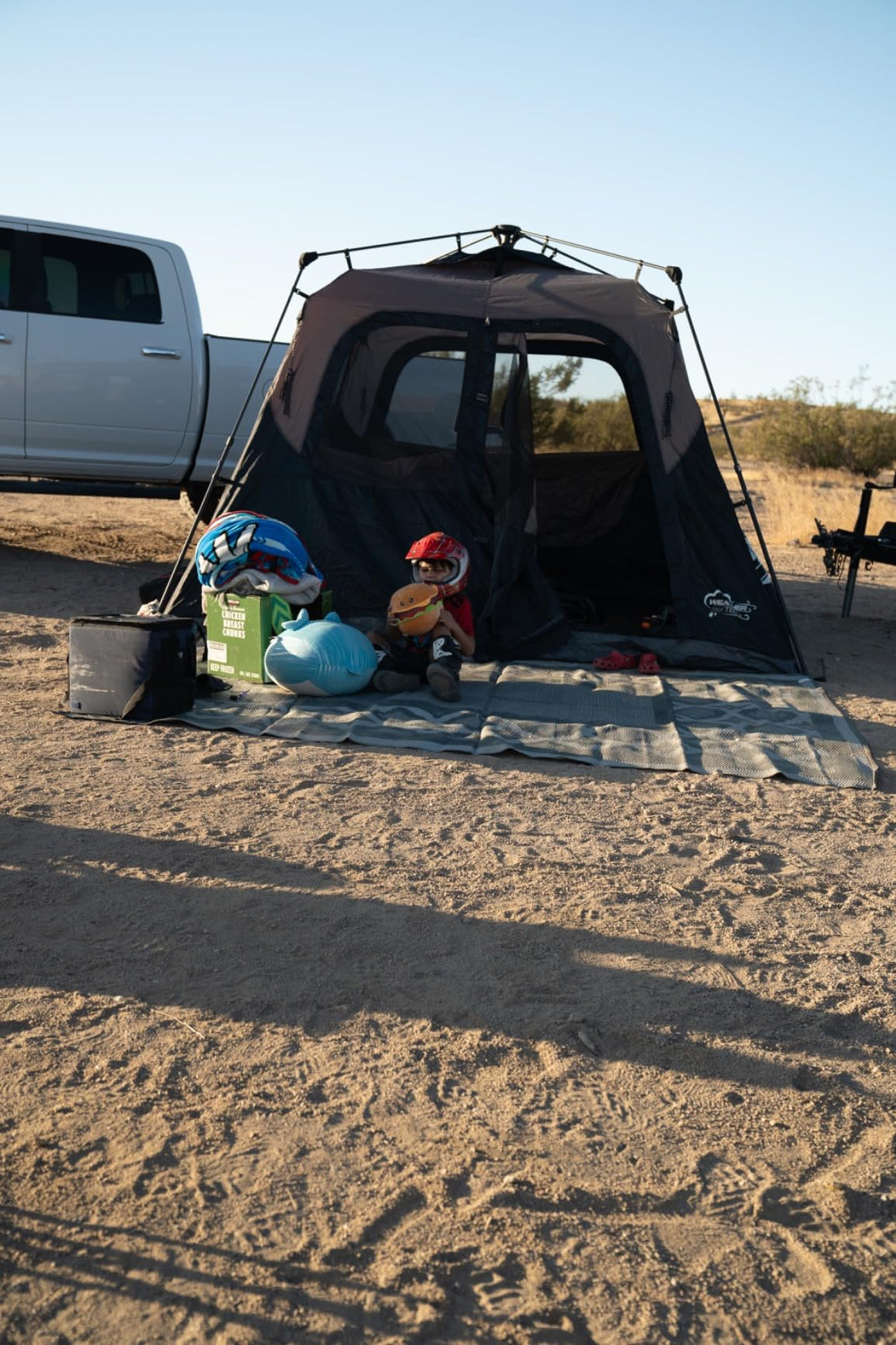 Portable 4-Person Camping Tent | Quick Setup | Wind & Waterproof | Lightweight & Durable | Perfect for Hiking & Outdoor Adventures